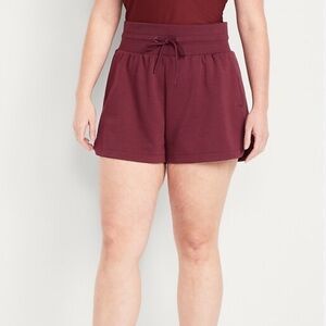 NWT Old Navy Dynamic Fleece Shorts